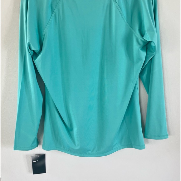 Nike Rashguard - Picture 2 of 8